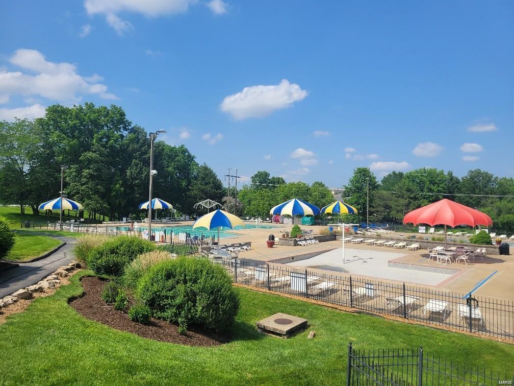 Twin Chimneys - Residential