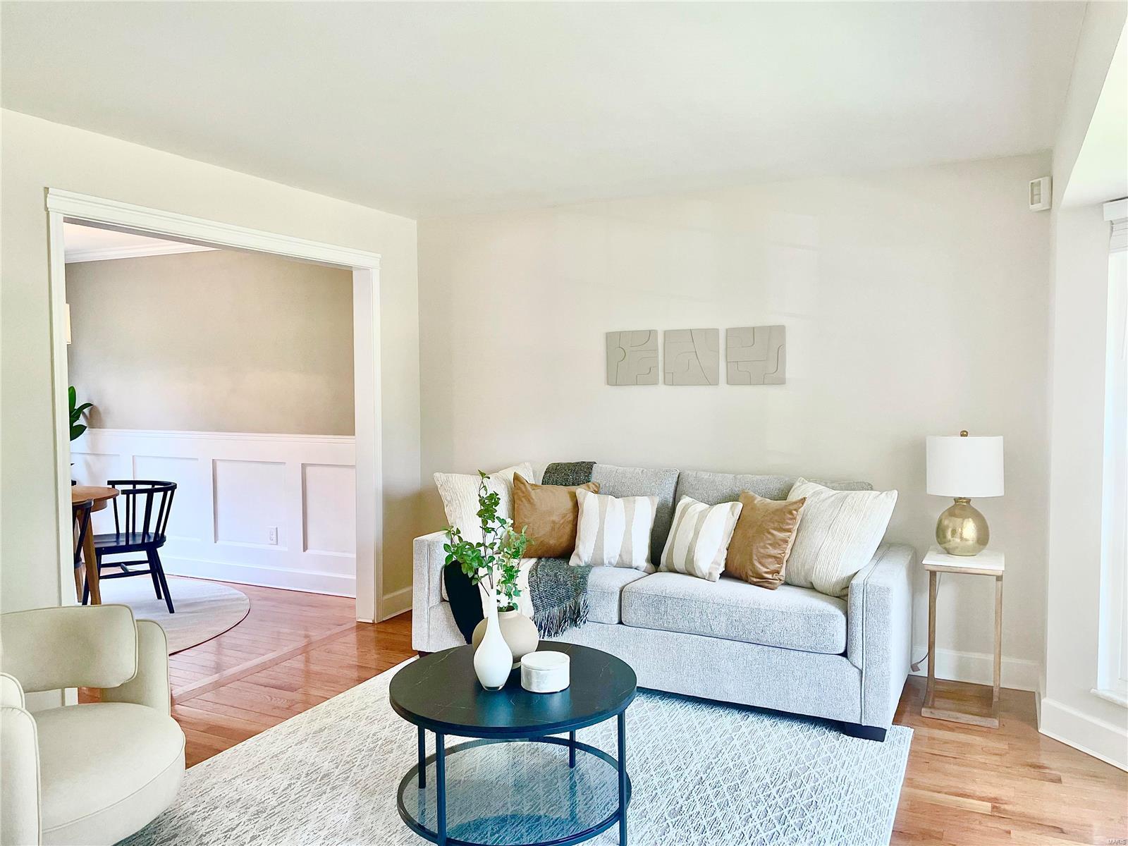 Twin Chimneys - Residential