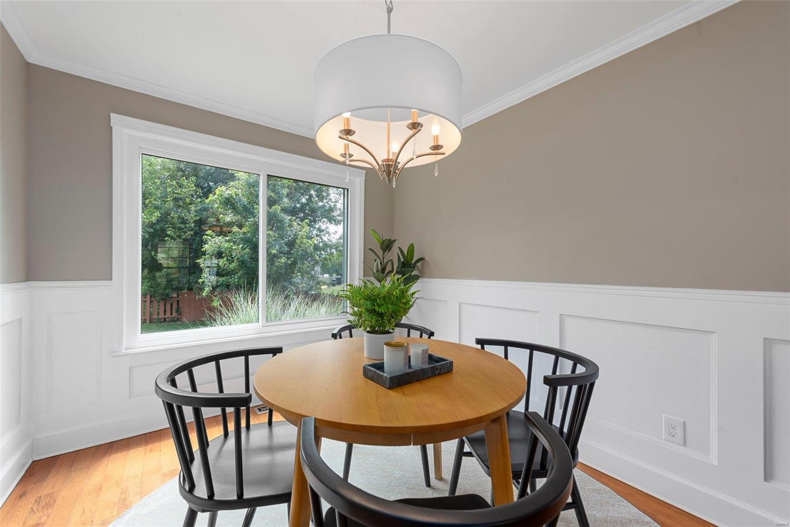 Twin Chimneys - Residential