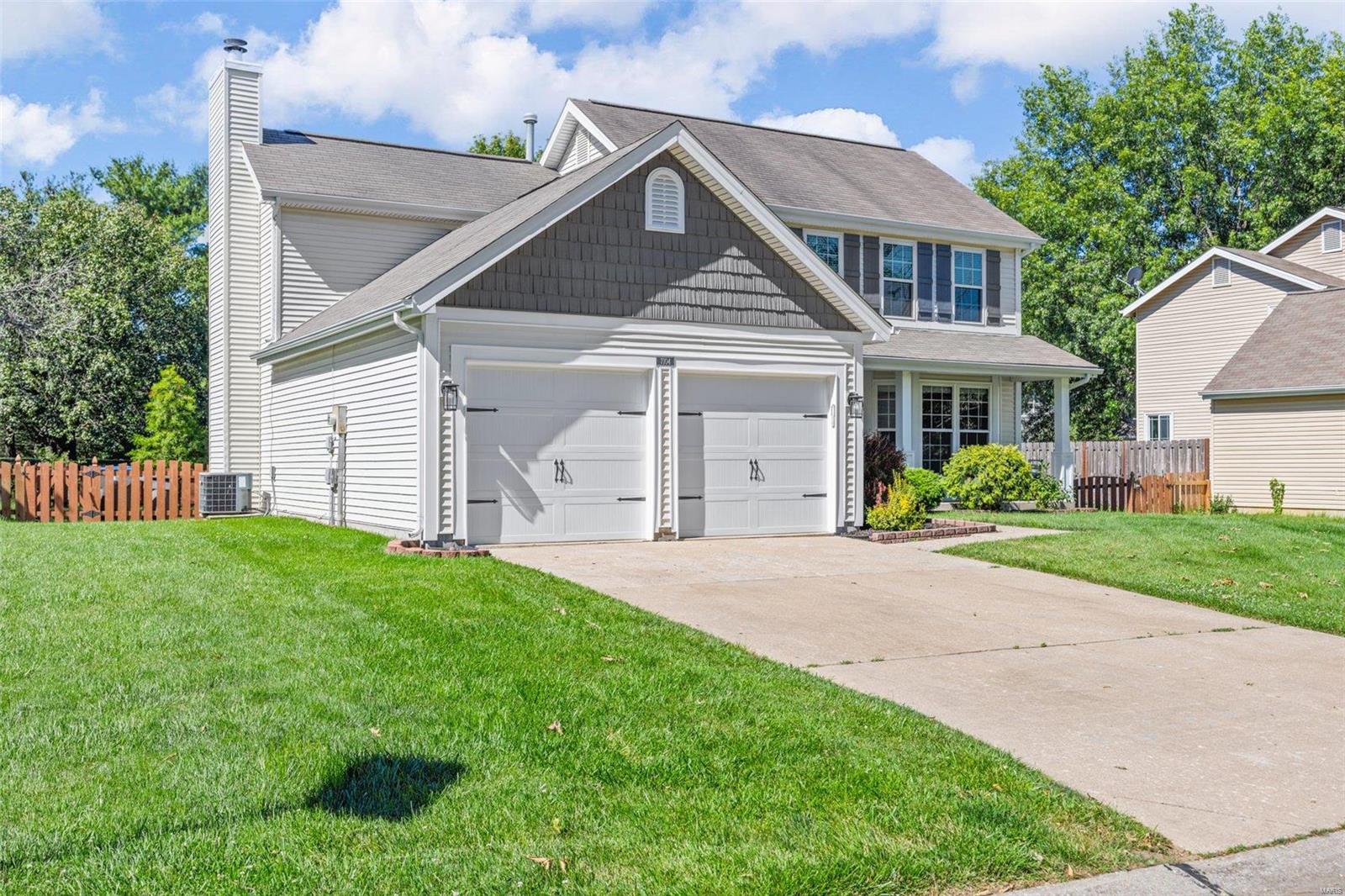 Twin Chimneys - Residential