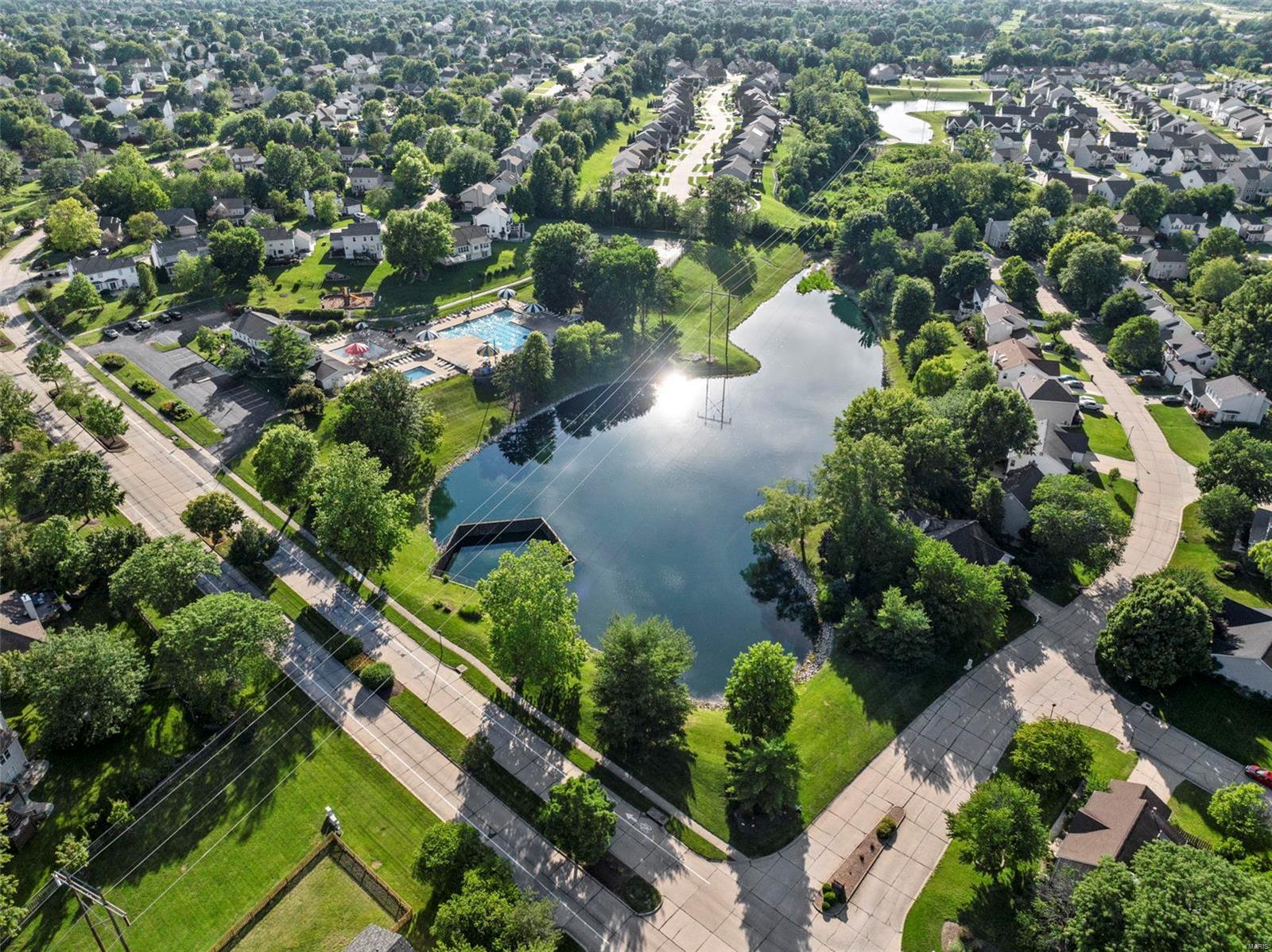 Twin Chimneys - Residential