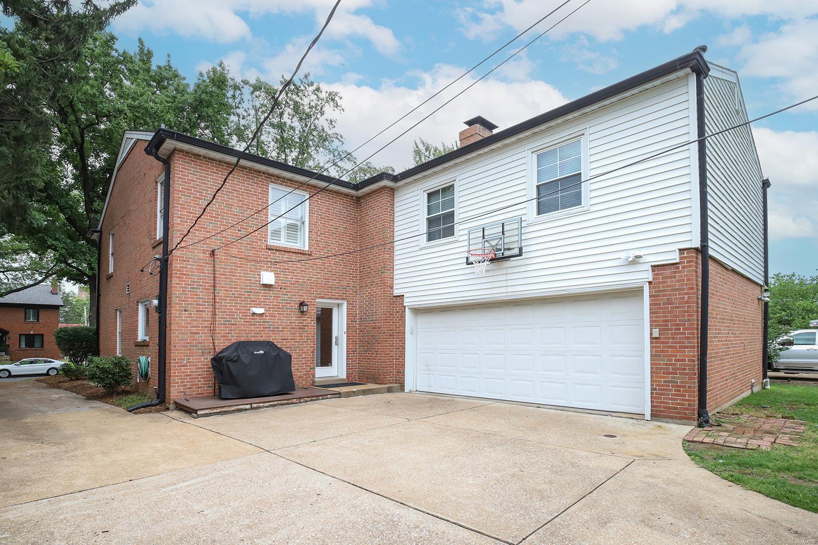 Davis Place - Residential