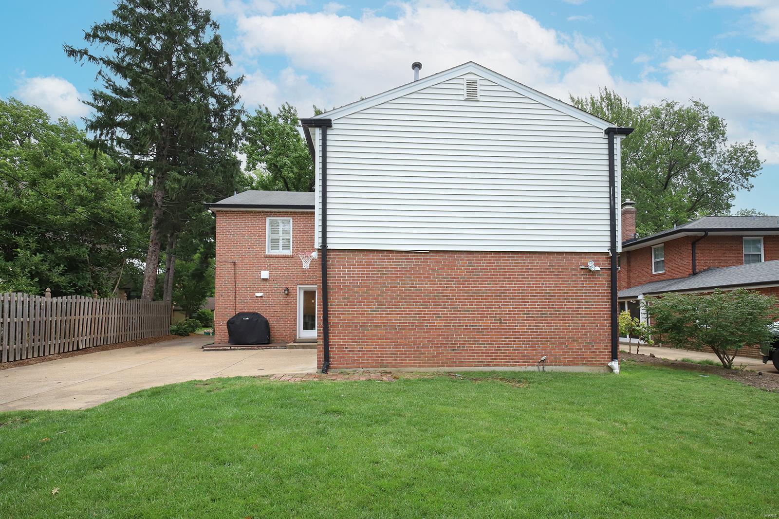 Davis Place - Residential