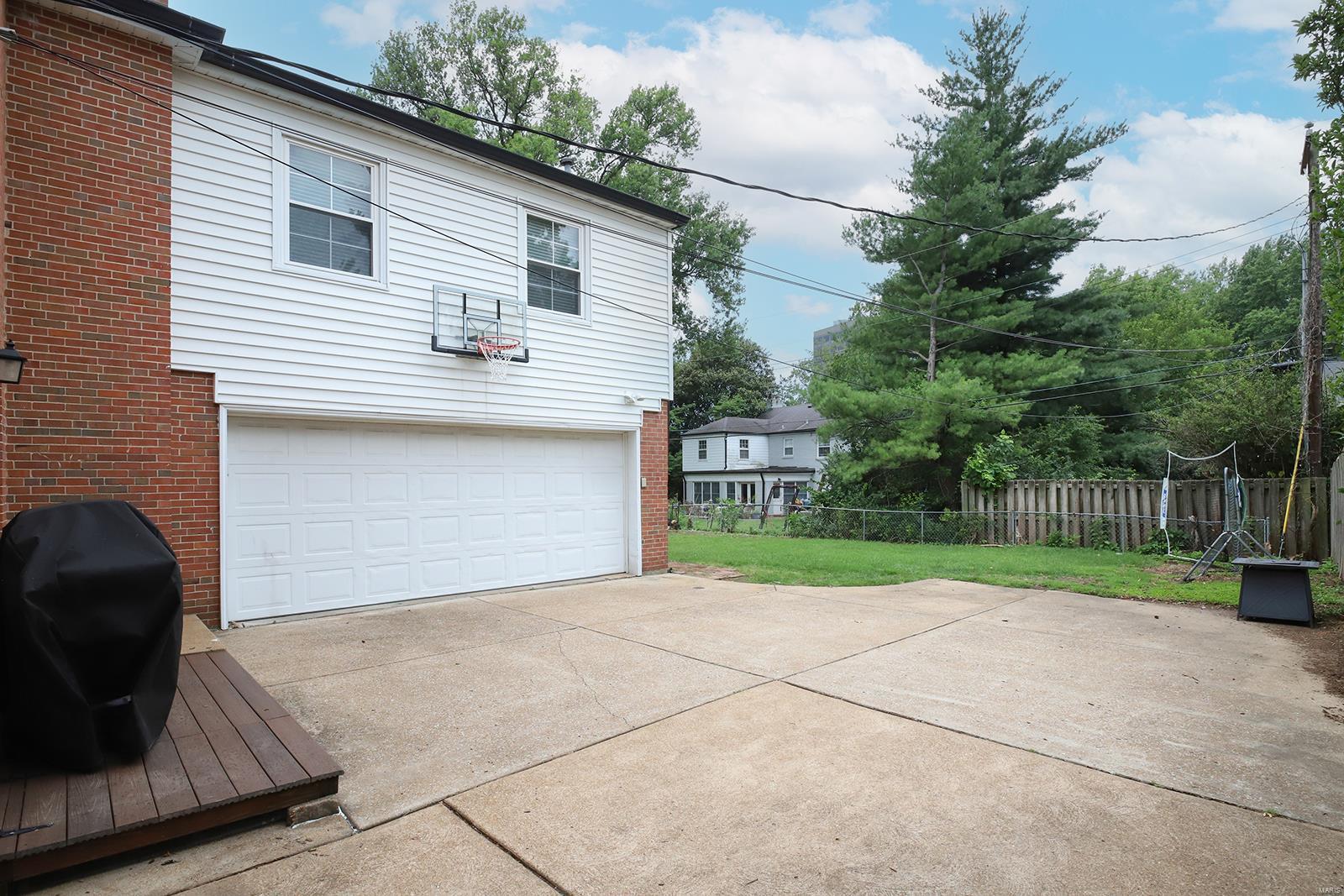 Davis Place - Residential