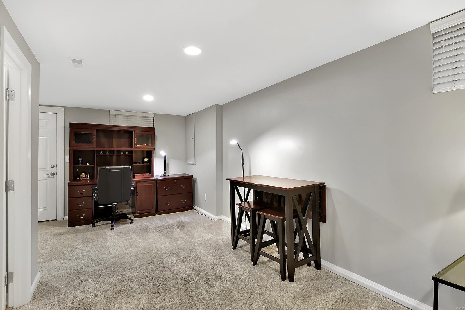 Davis Place - Residential