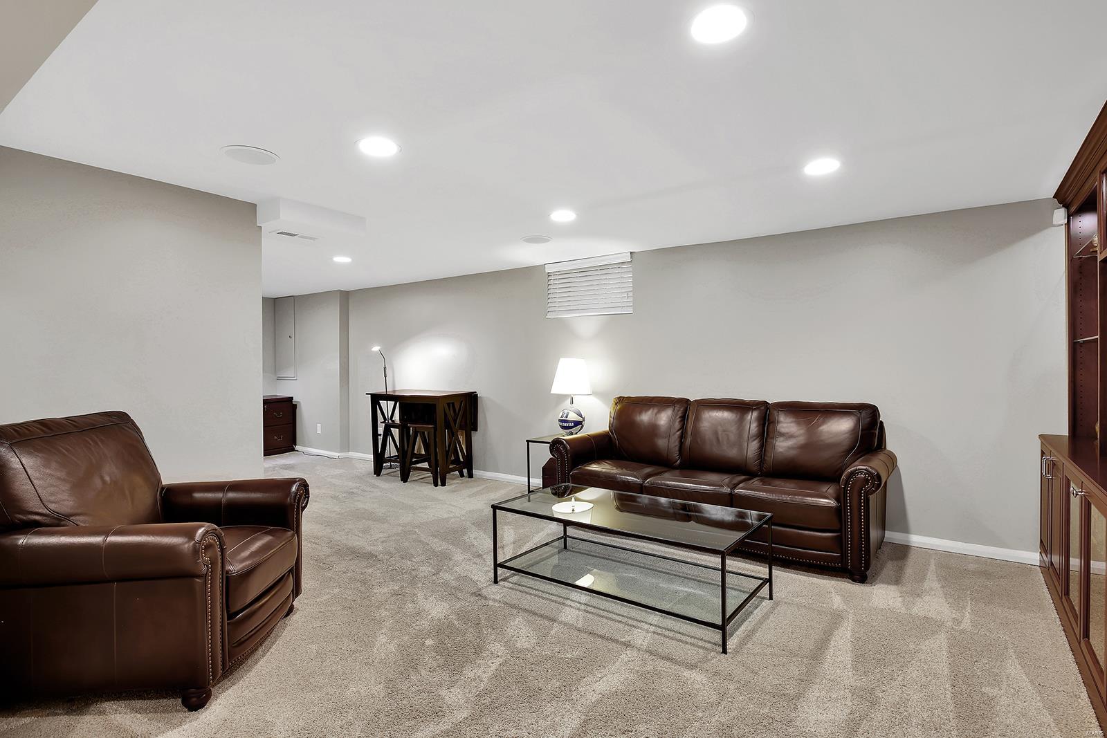 Davis Place - Residential