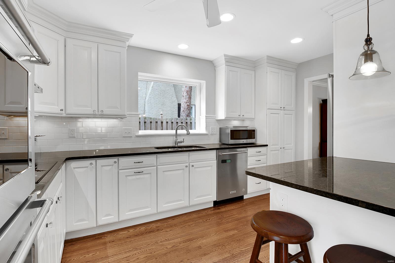 Davis Place - Residential