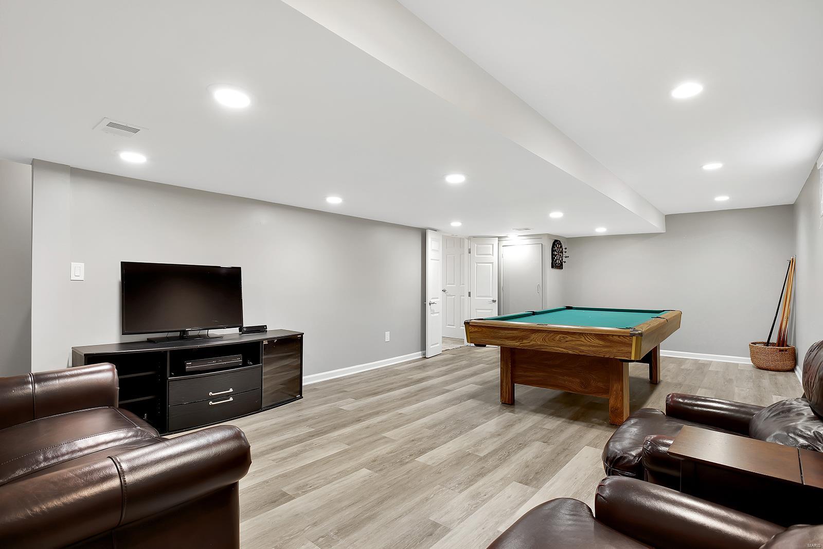 Davis Place - Residential