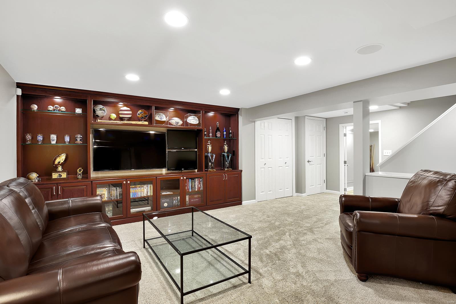 Davis Place - Residential