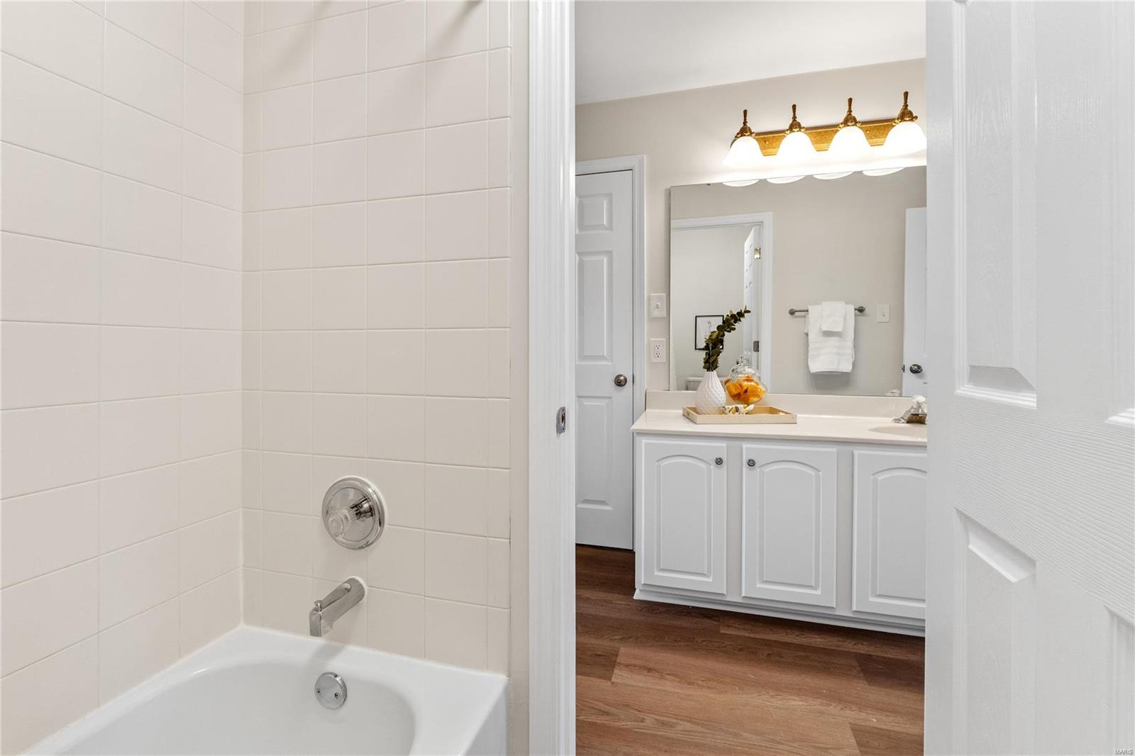 Wildwood, Missouri 63021, United States, 4 Bedrooms Bedrooms, ,3 BathroomsBathrooms,Residential,Pending,19596