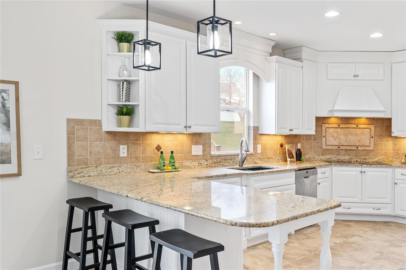 Wildwood, Missouri 63021, United States, 4 Bedrooms Bedrooms, ,3 BathroomsBathrooms,Residential,Pending,19596