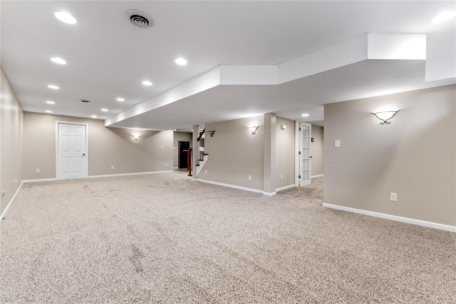 Wildwood, Missouri 63021, United States, 4 Bedrooms Bedrooms, ,3 BathroomsBathrooms,Residential,Pending,19596