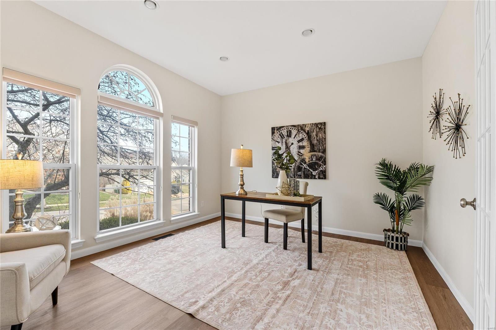 Wildwood, Missouri 63021, United States, 4 Bedrooms Bedrooms, ,3 BathroomsBathrooms,Residential,Pending,19596