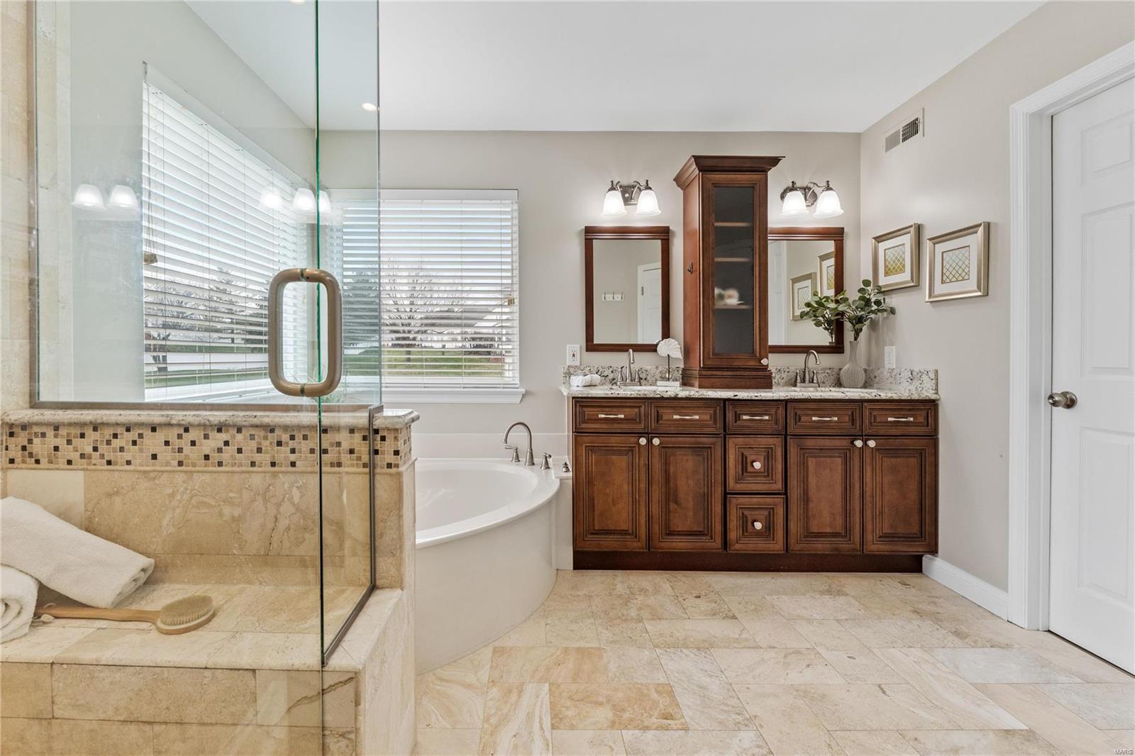 Wildwood, Missouri 63021, United States, 4 Bedrooms Bedrooms, ,3 BathroomsBathrooms,Residential,Pending,19596