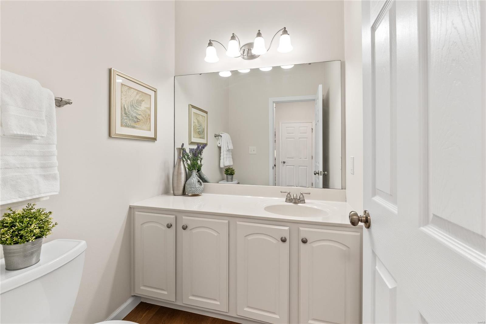 Wildwood, Missouri 63021, United States, 4 Bedrooms Bedrooms, ,3 BathroomsBathrooms,Residential,Pending,19596