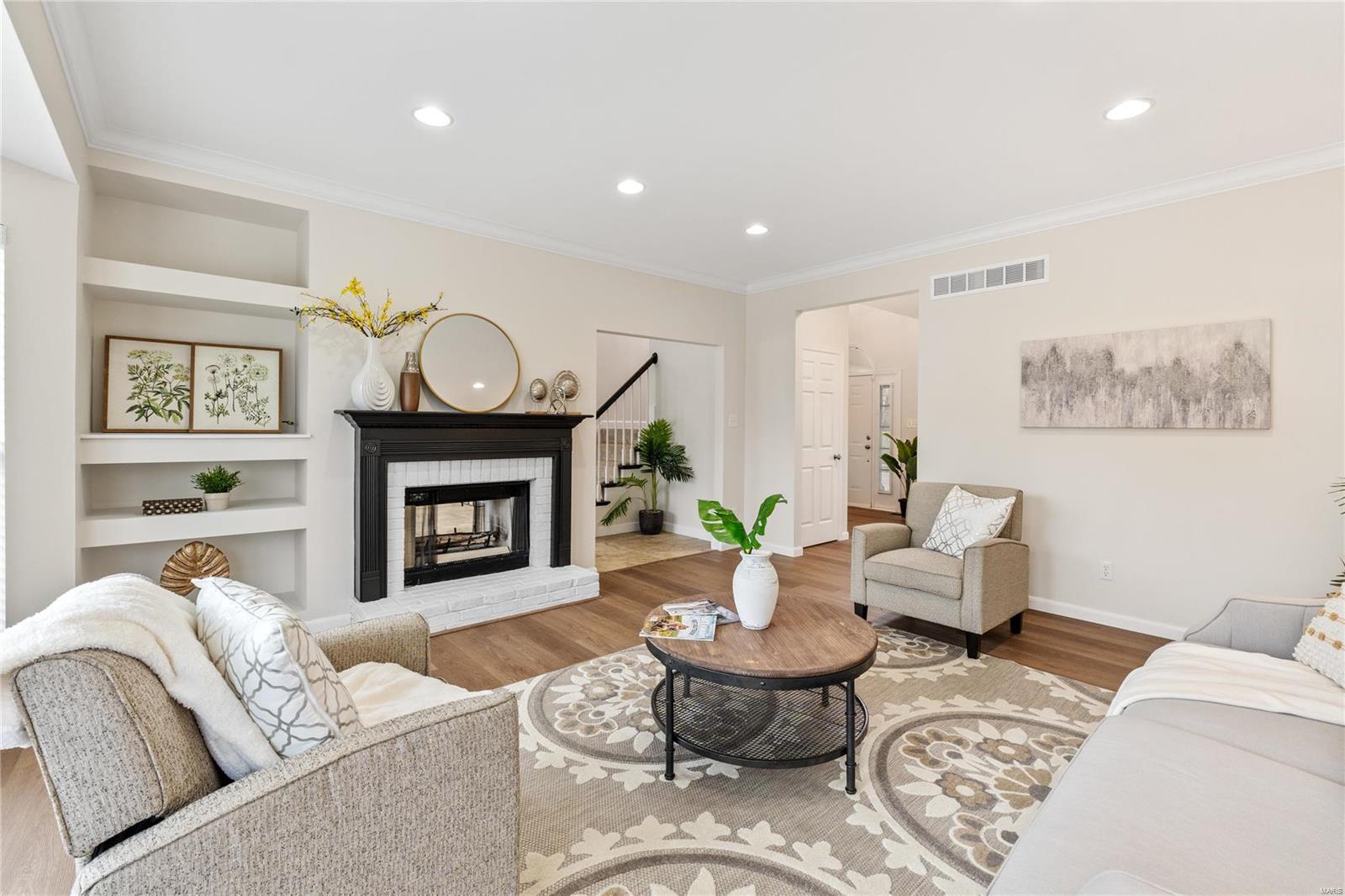 Wildwood, Missouri 63021, United States, 4 Bedrooms Bedrooms, ,3 BathroomsBathrooms,Residential,Pending,19596