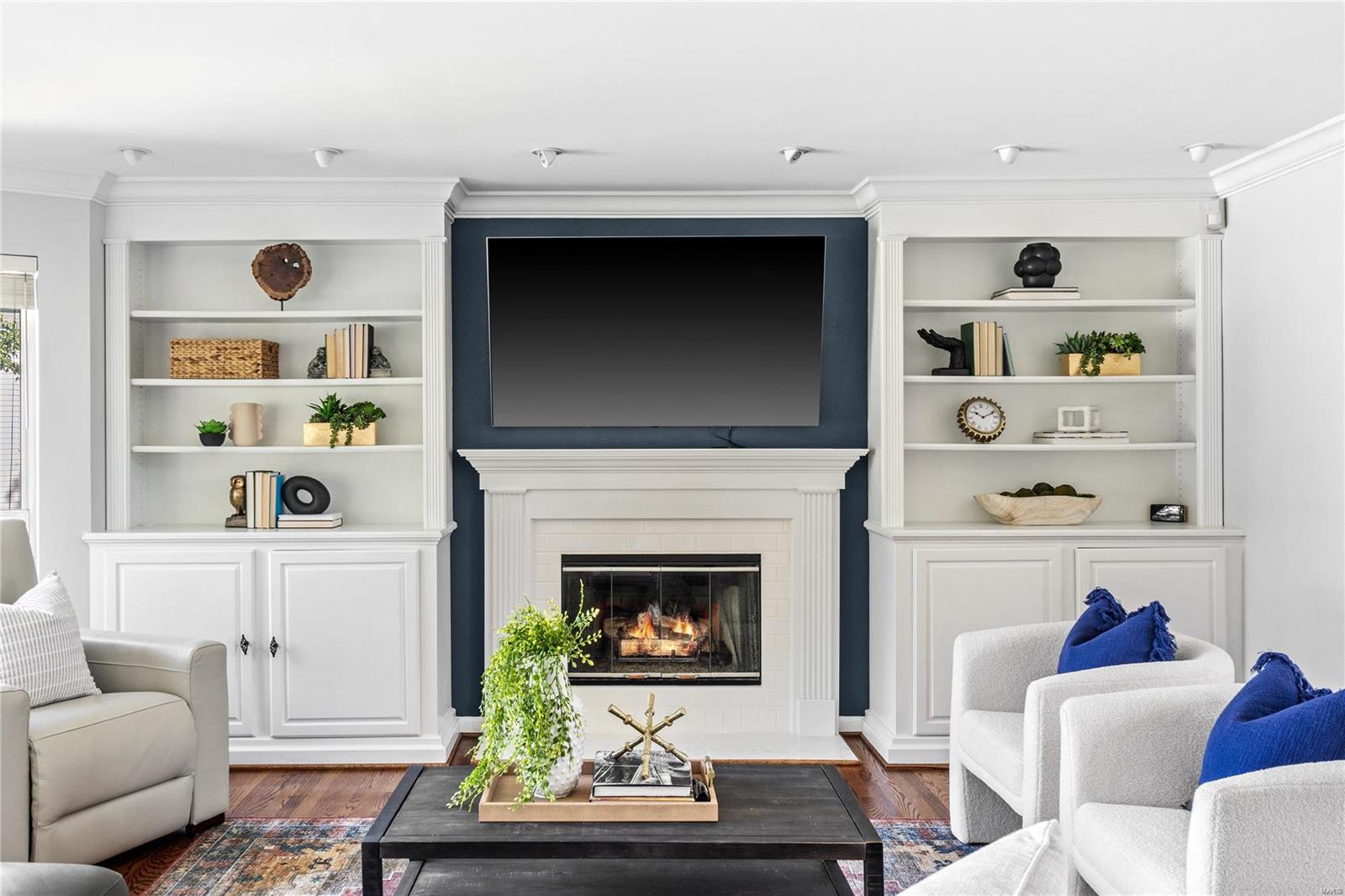 Chesterfield, Missouri 63005, United States, 4 Bedrooms Bedrooms, ,3 BathroomsBathrooms,Residential,Pending,37592