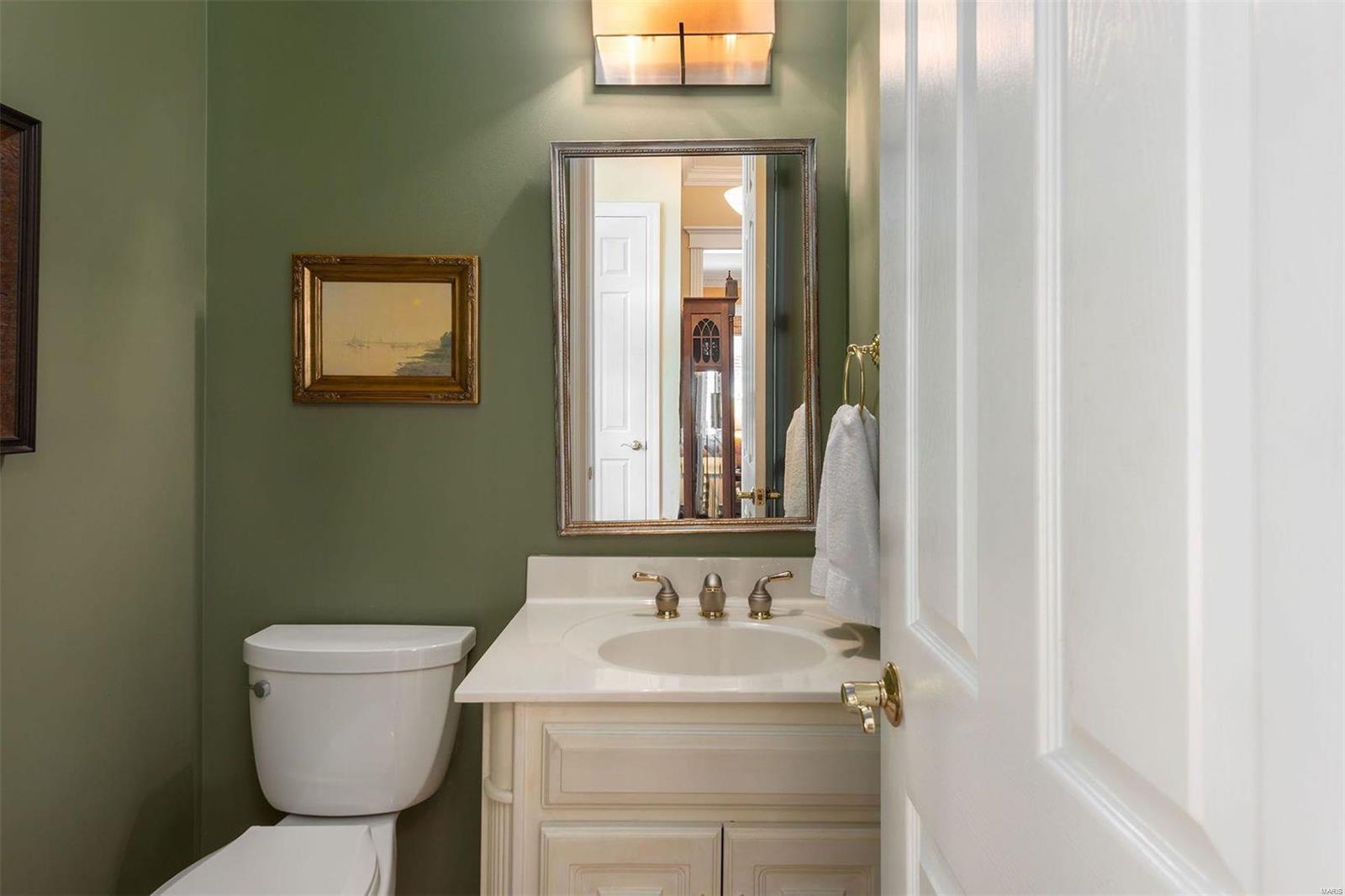 Central Row Twnhms - Residential