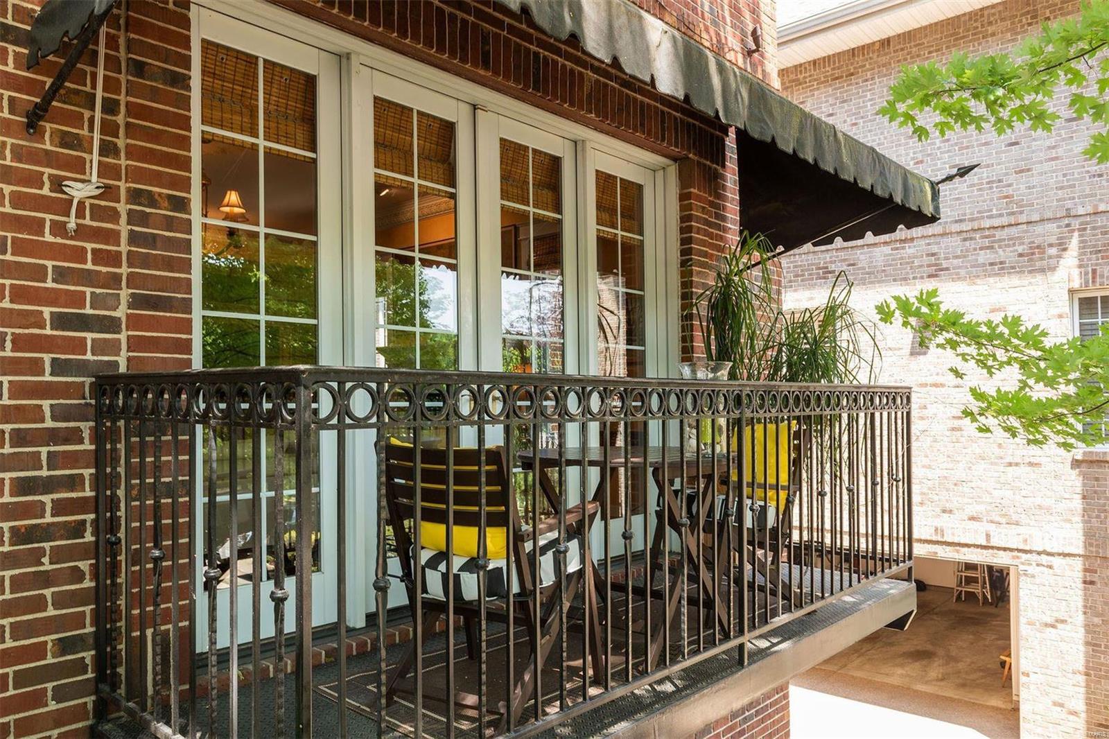 Central Row Twnhms - Residential