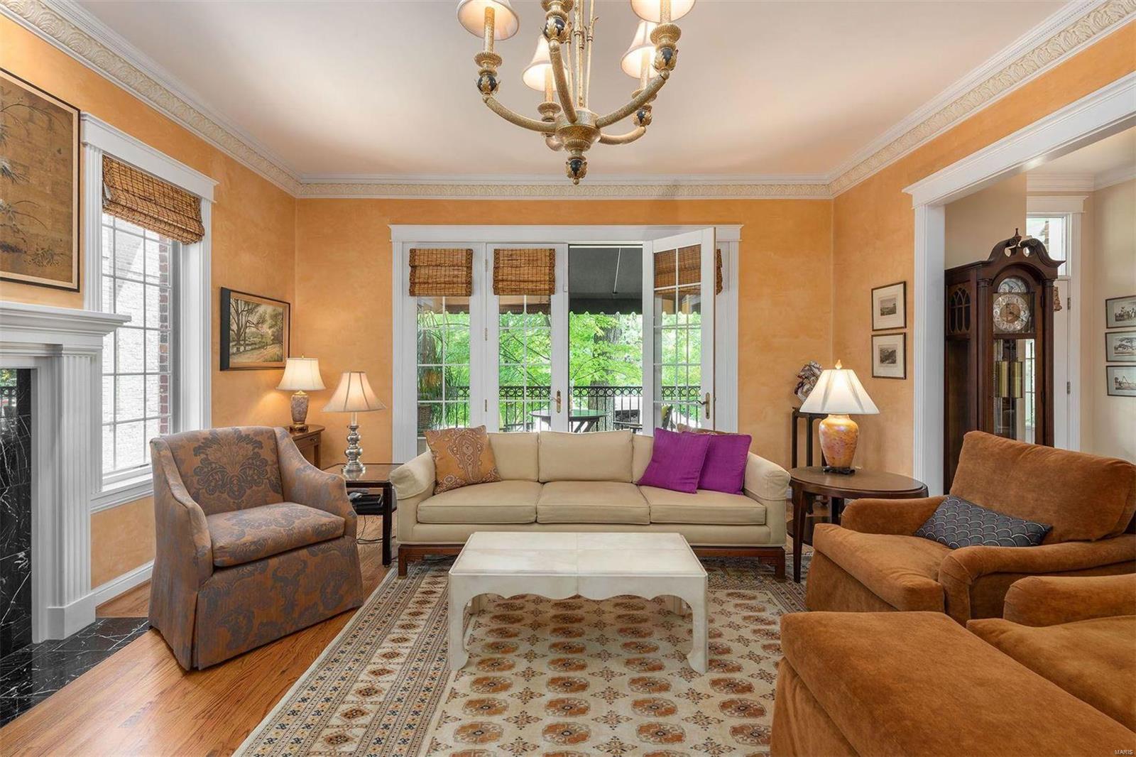 Central Row Twnhms - Residential