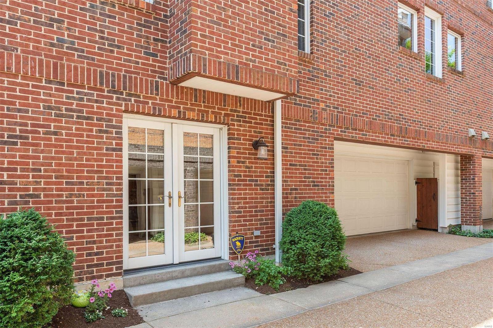 Central Row Twnhms - Residential