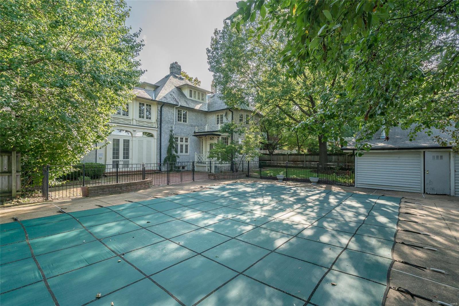 Hillcrest - Residential