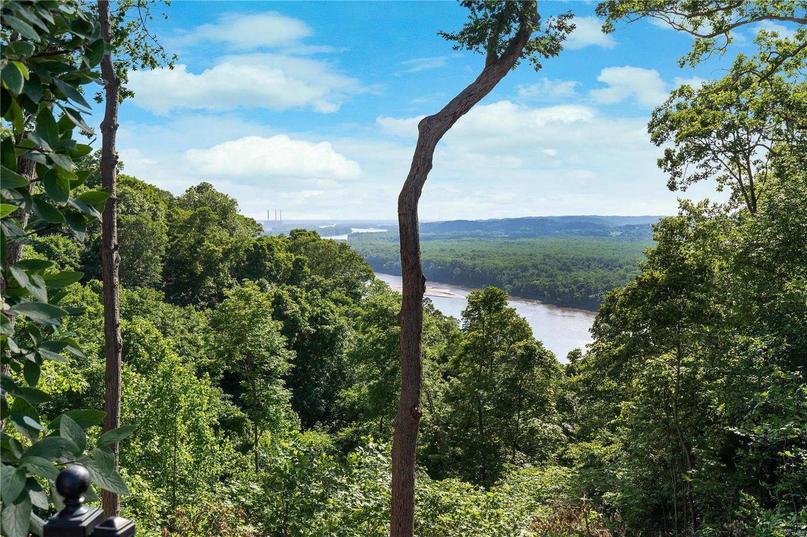 St Albans Bluffs Neighborhood - Residential