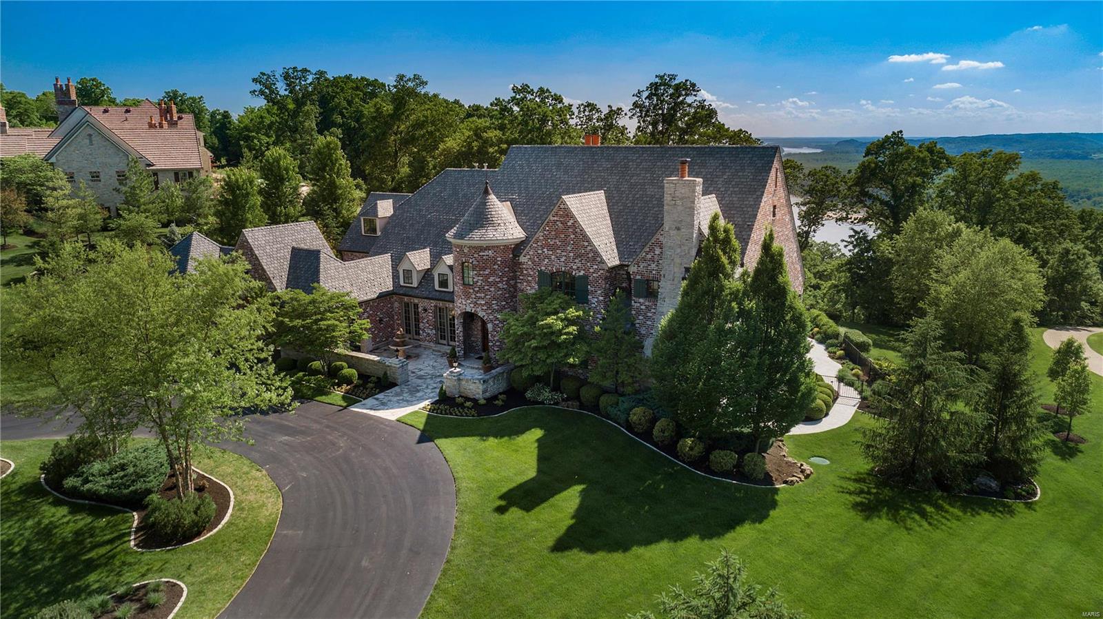 St Albans Bluffs Neighborhood - Residential