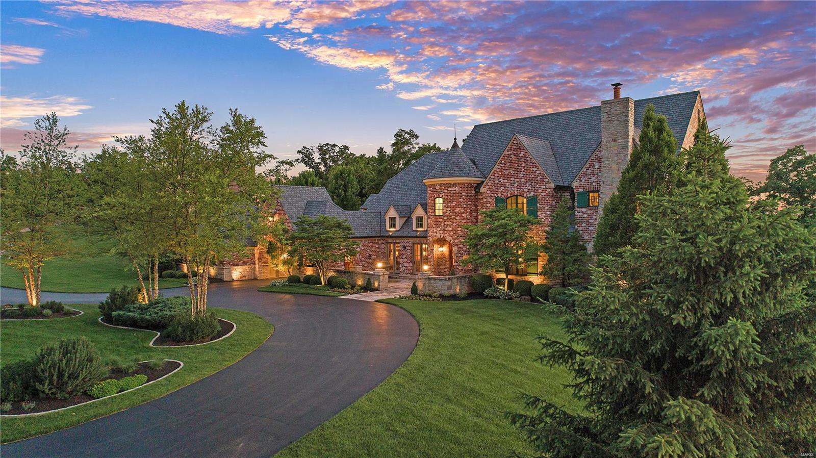 St Albans Bluffs Neighborhood - Residential