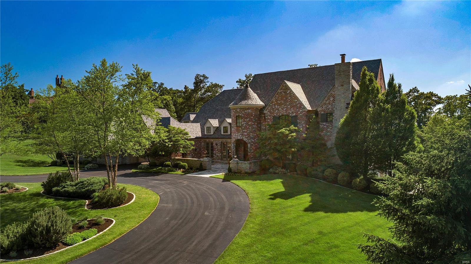 St Albans Bluffs Neighborhood - Residential