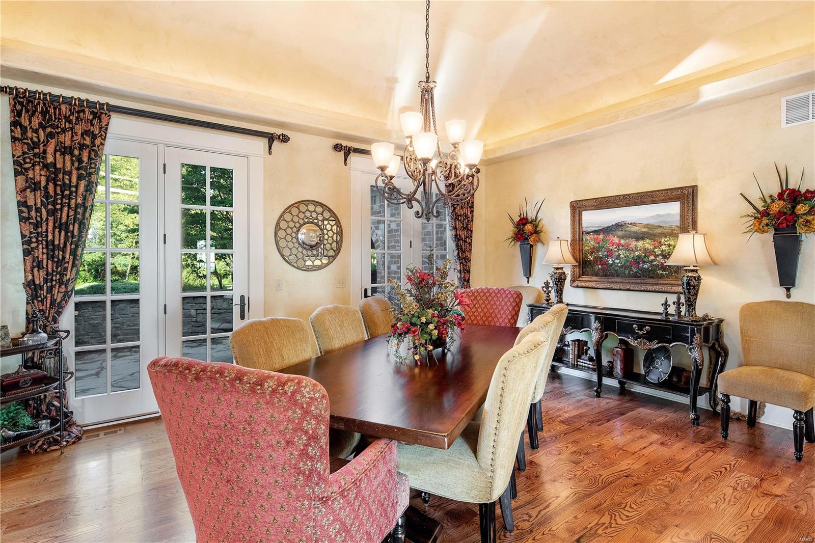 St Albans Bluffs Neighborhood - Residential