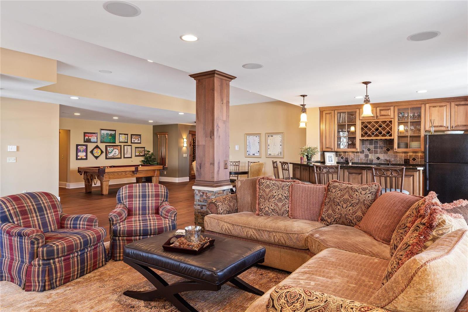 St Albans Bluffs Neighborhood - Residential