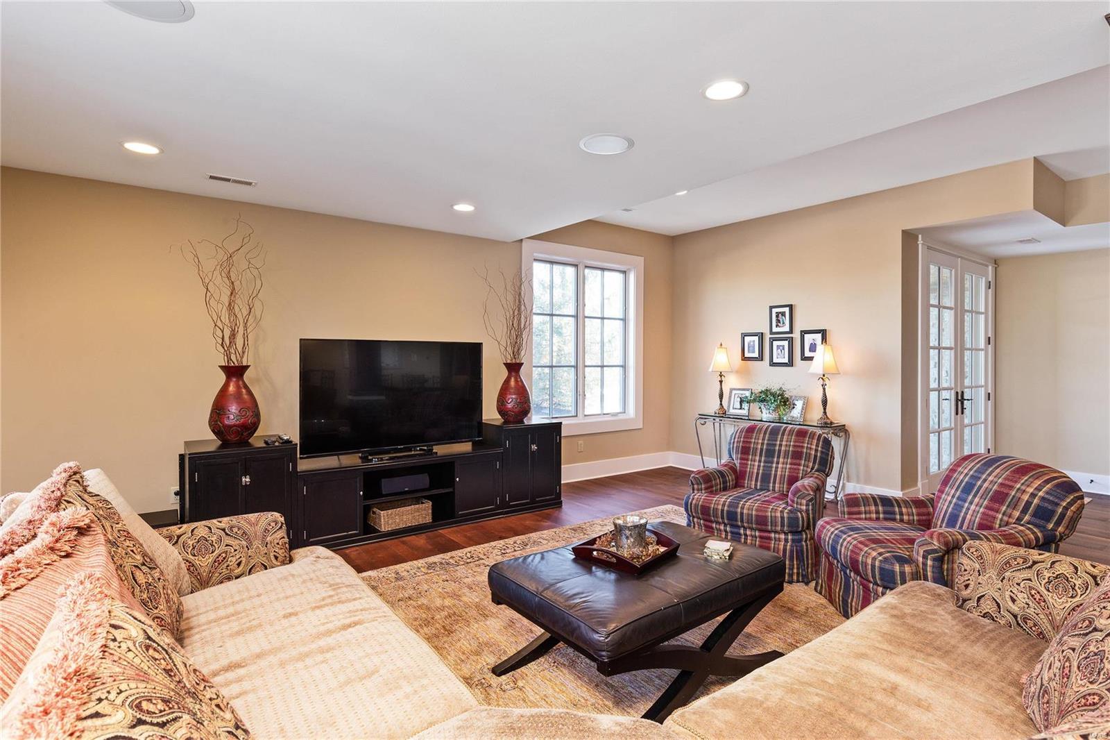 St Albans Bluffs Neighborhood - Residential