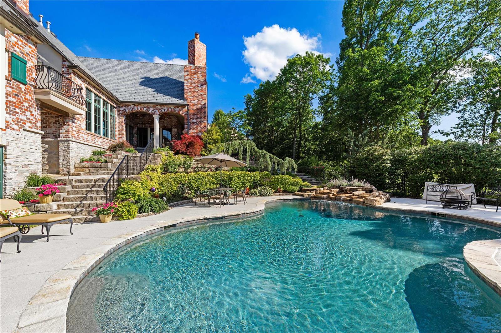 St Albans Bluffs Neighborhood - Residential