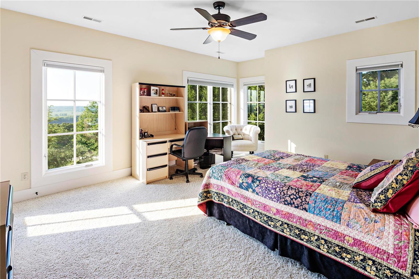 St Albans Bluffs Neighborhood - Residential