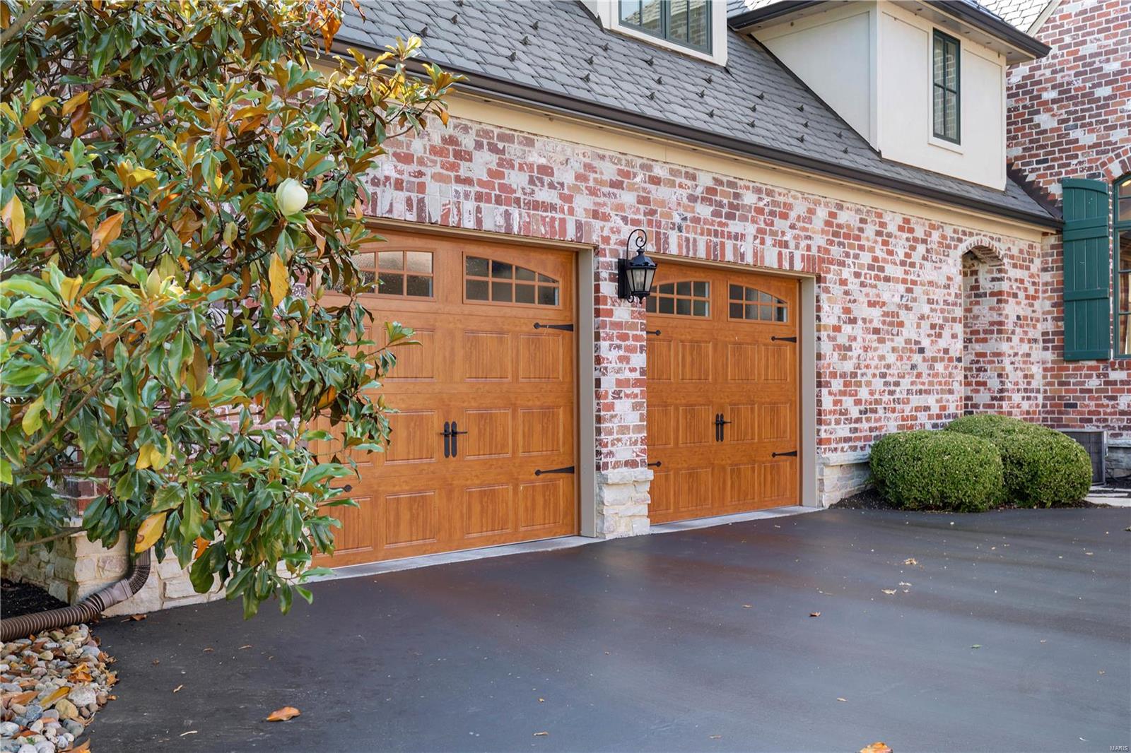 St Albans Bluffs Neighborhood - Residential