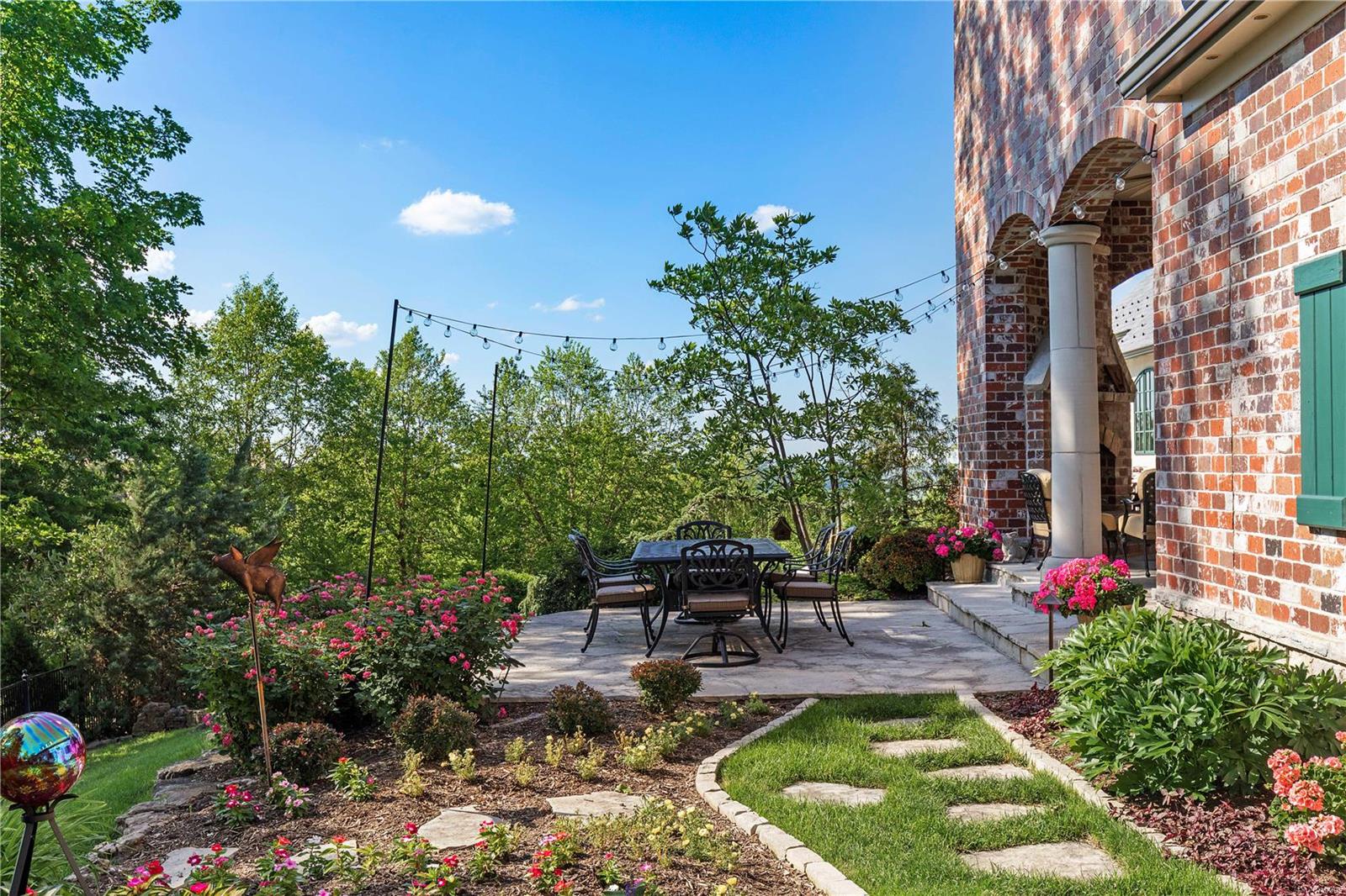 St Albans Bluffs Neighborhood - Residential