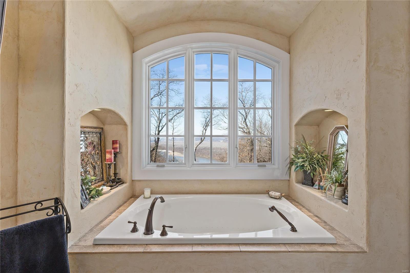 St Albans Bluffs Neighborhood - Residential