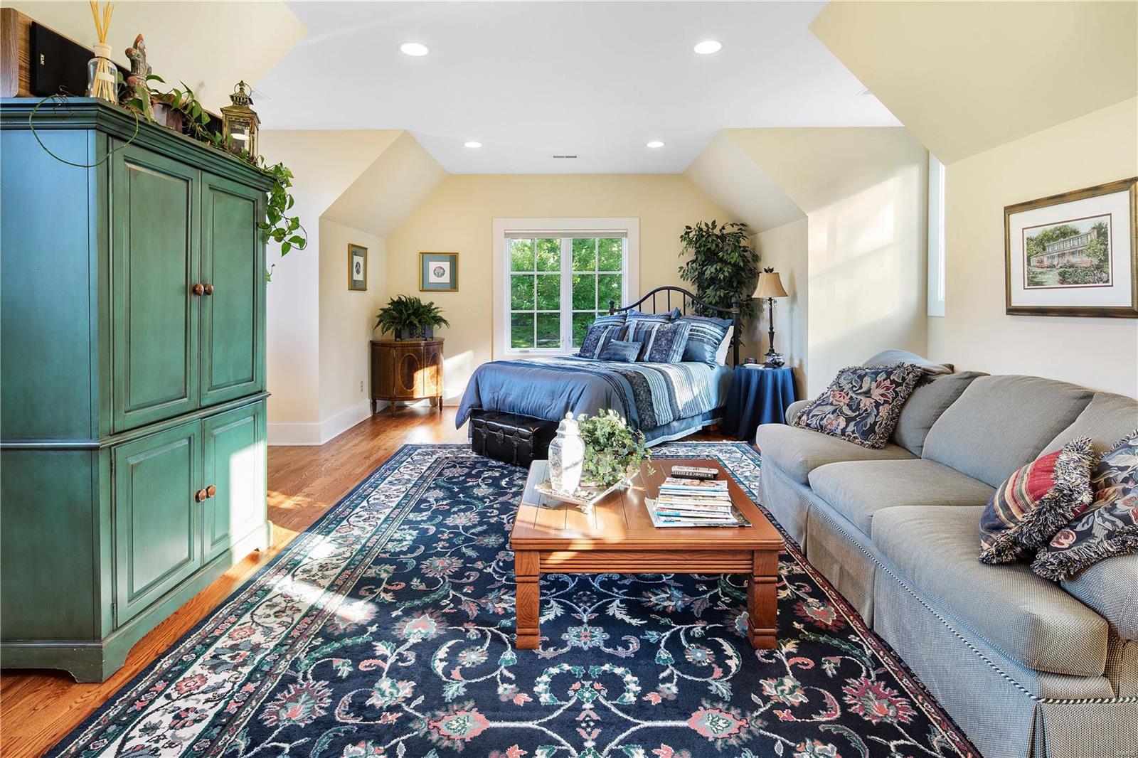 St Albans Bluffs Neighborhood - Residential