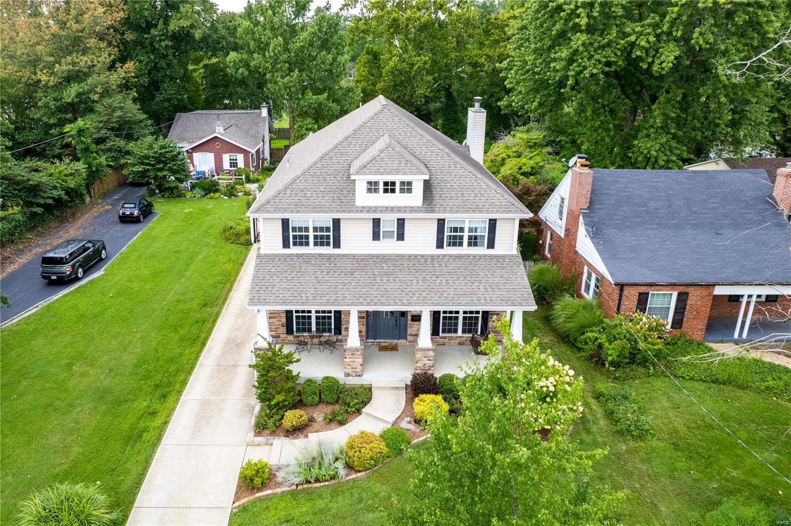 High School Terrace - Residential