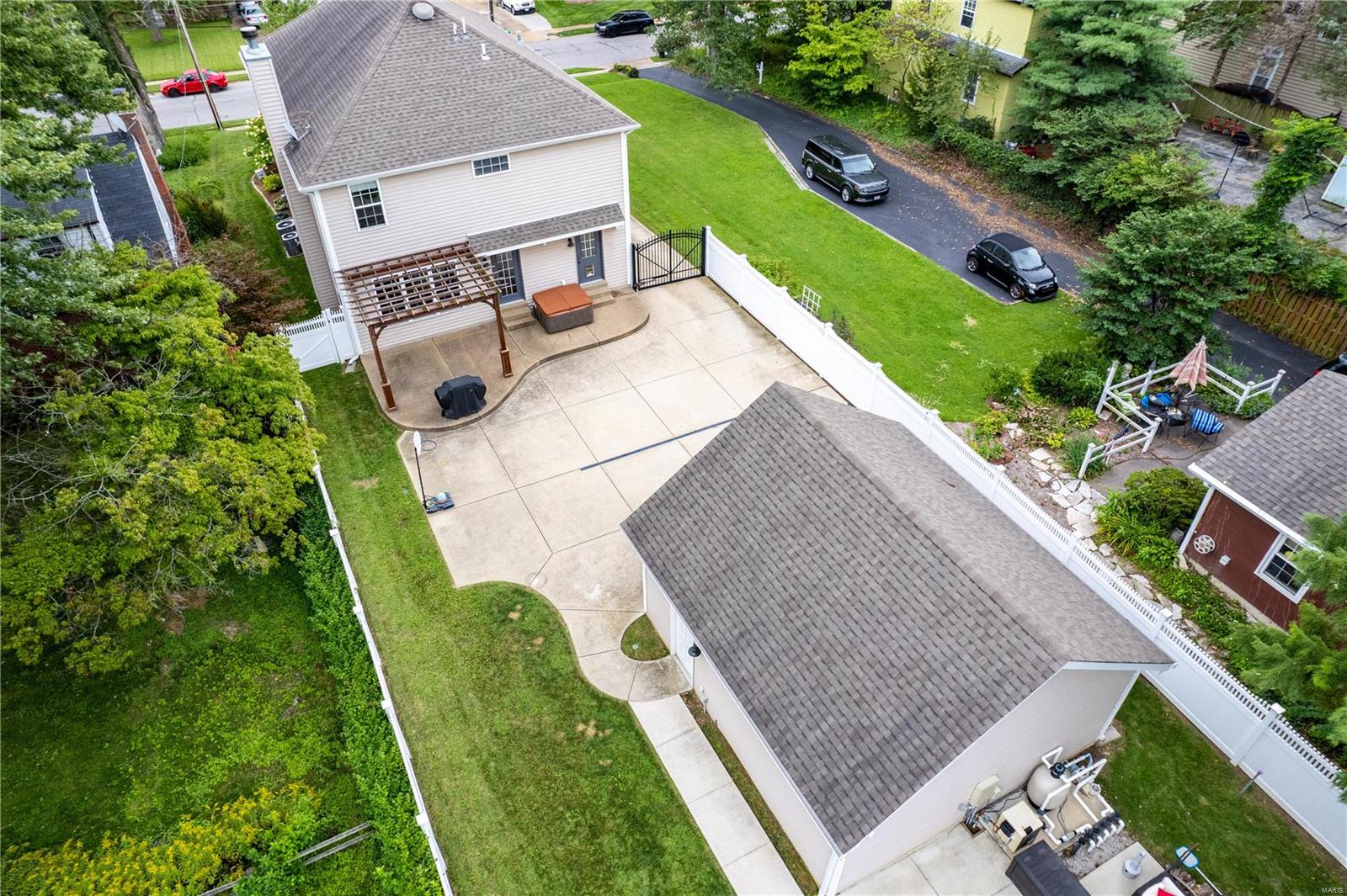 High School Terrace - Residential