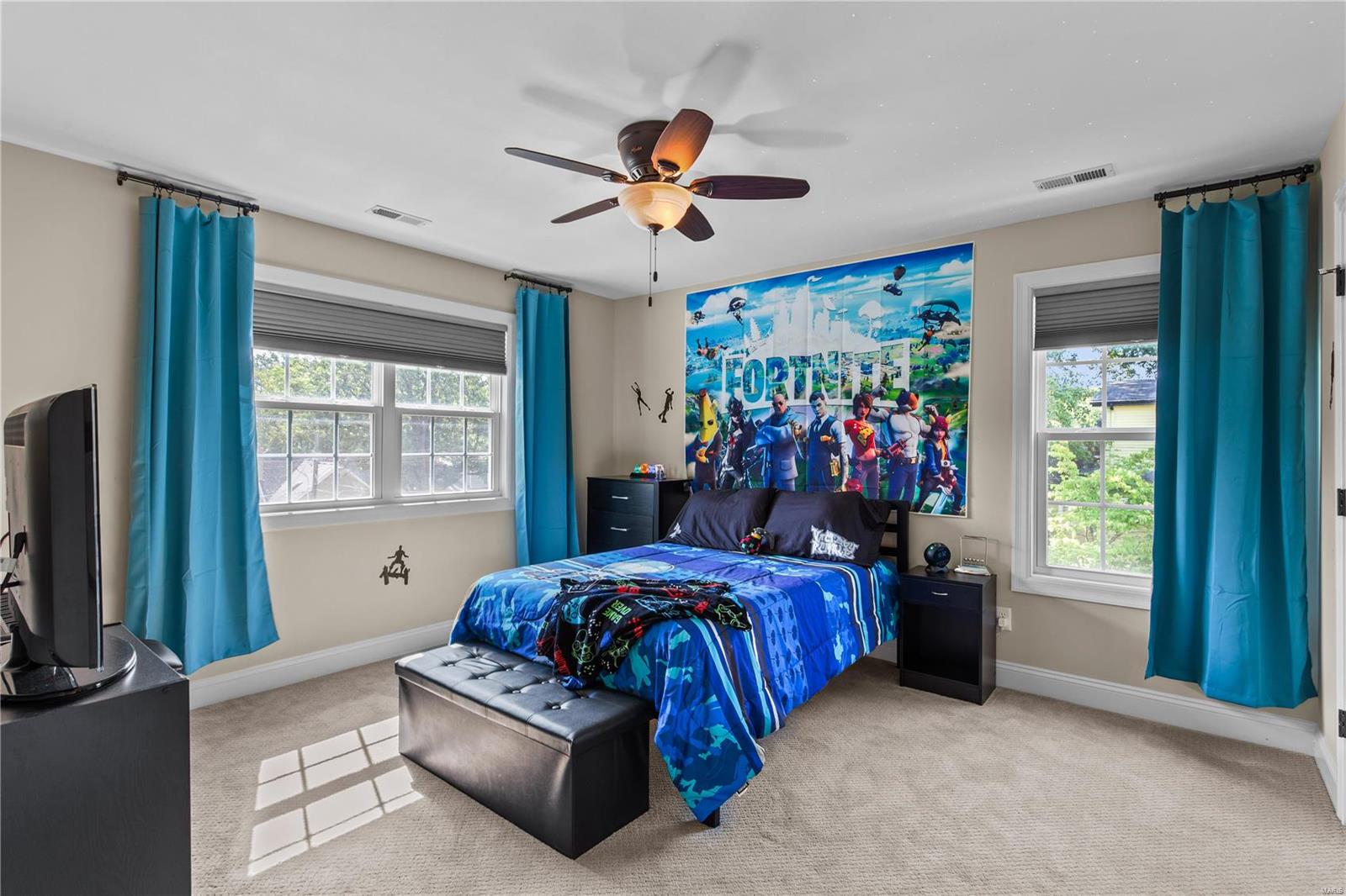 High School Terrace - Residential