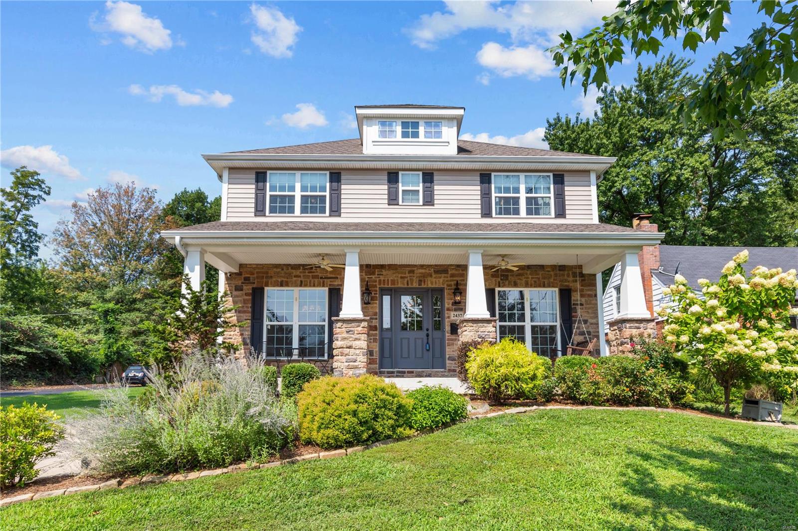 High School Terrace - Residential