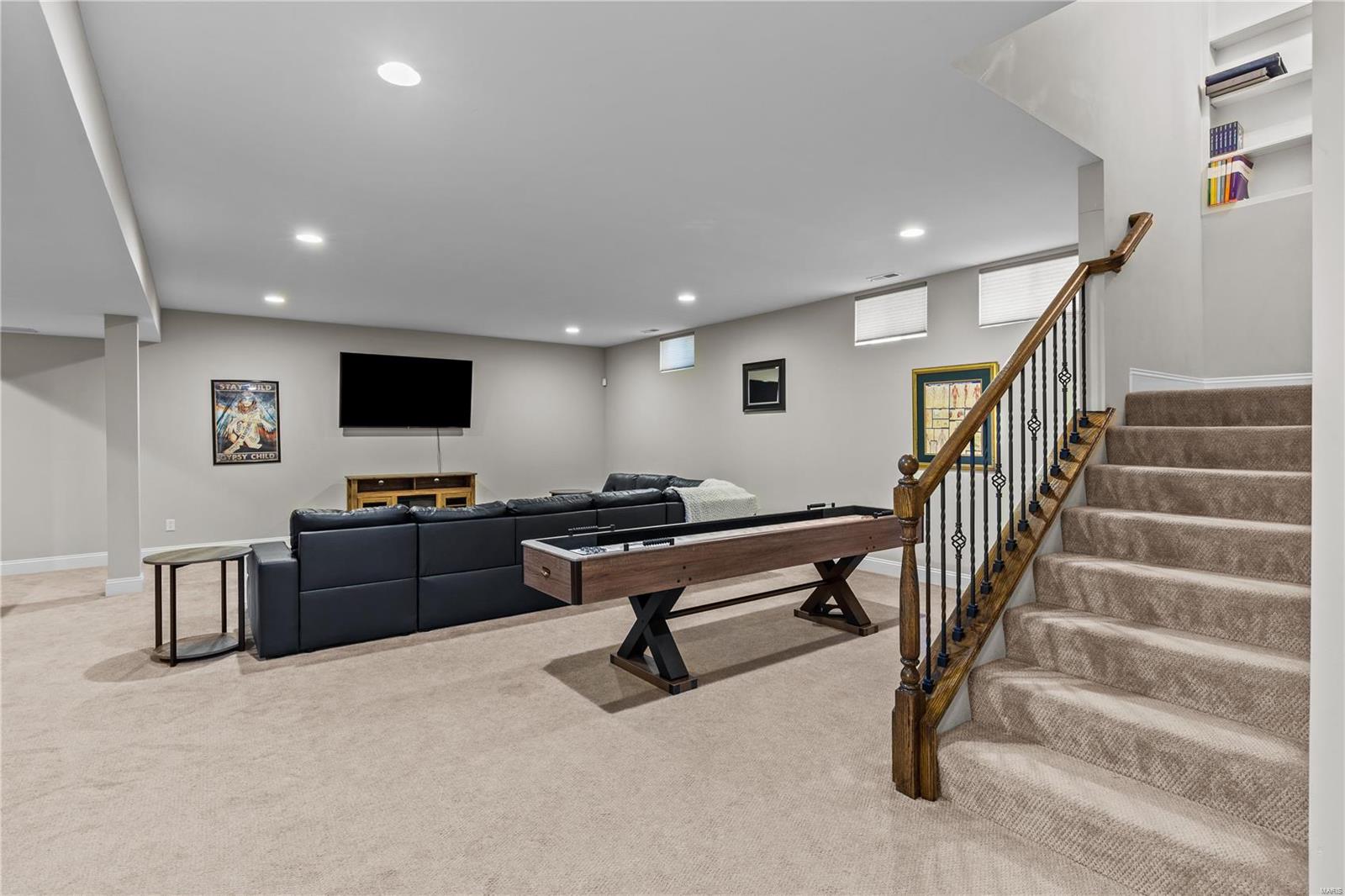 High School Terrace - Residential