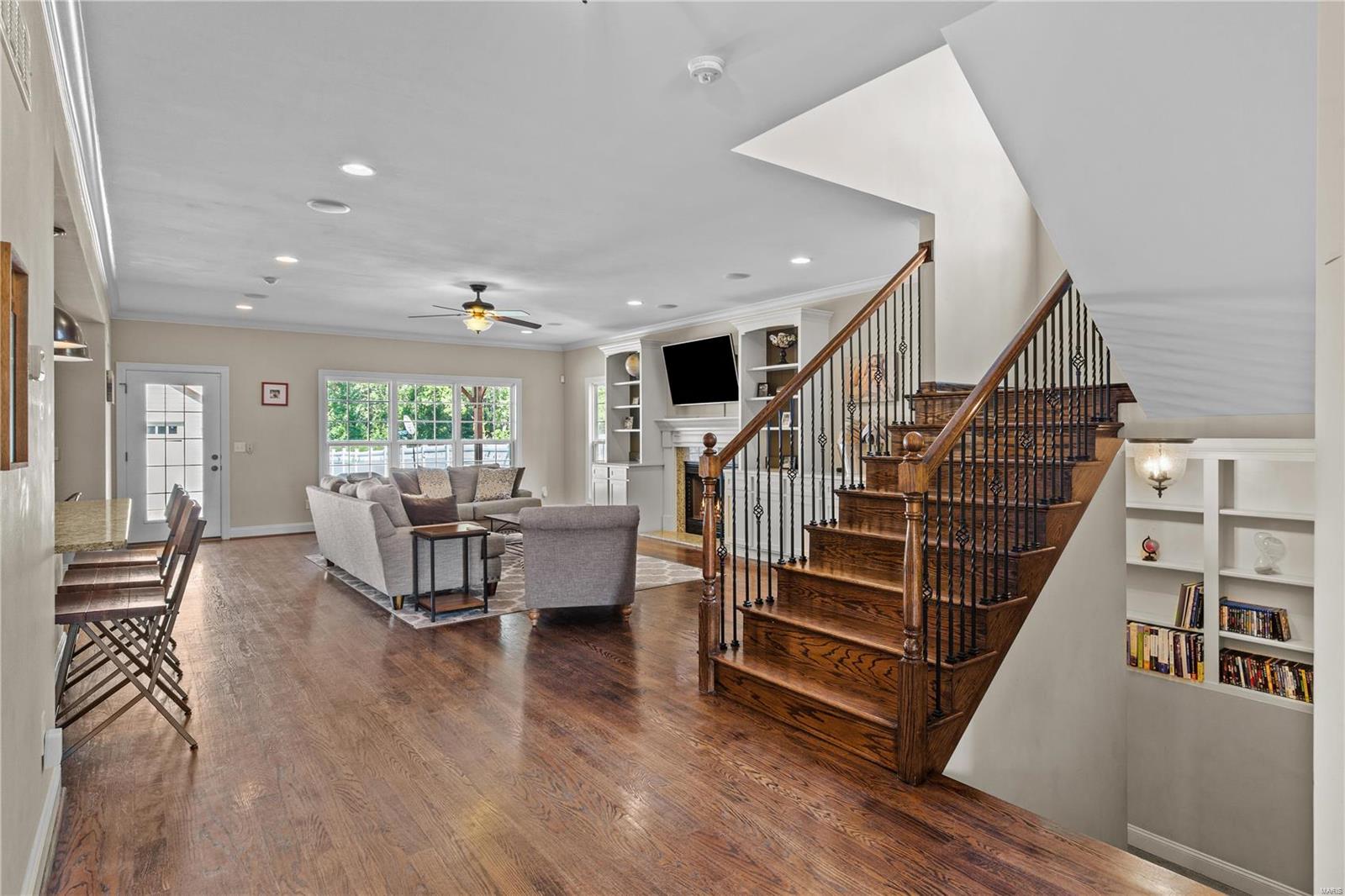 High School Terrace - Residential