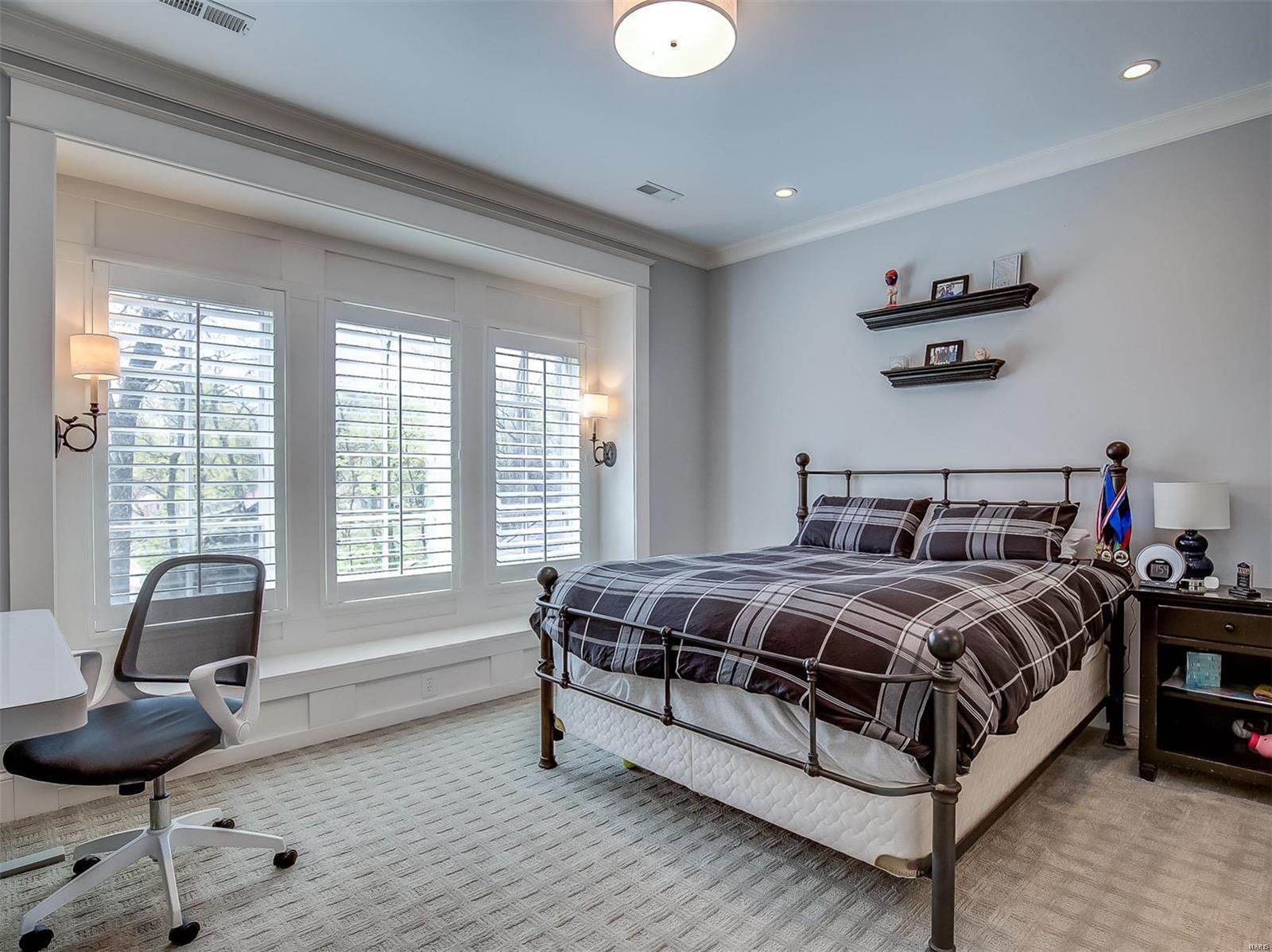 Mcdonald Tr Pt 2 Lts 31 & 32 & Sarpy - Residential