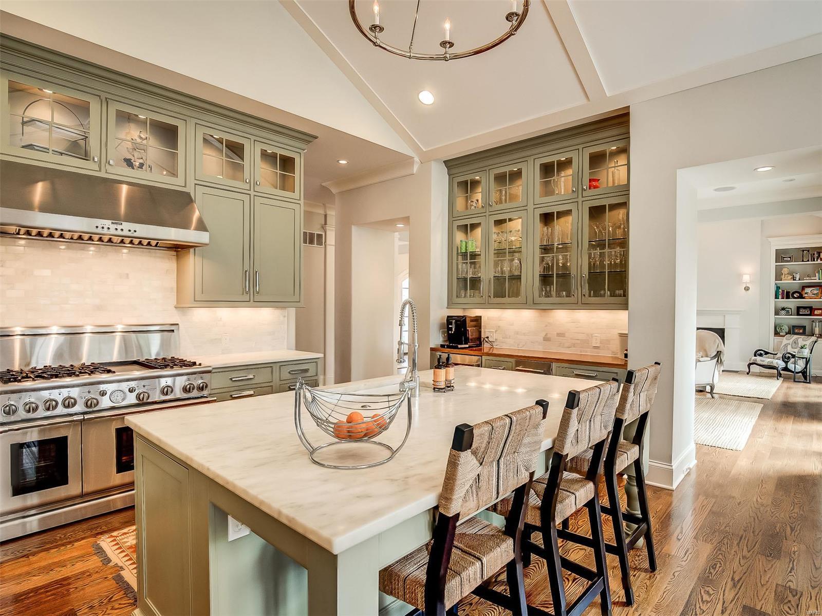 Mcdonald Tr Pt 2 Lts 31 & 32 & Sarpy - Residential