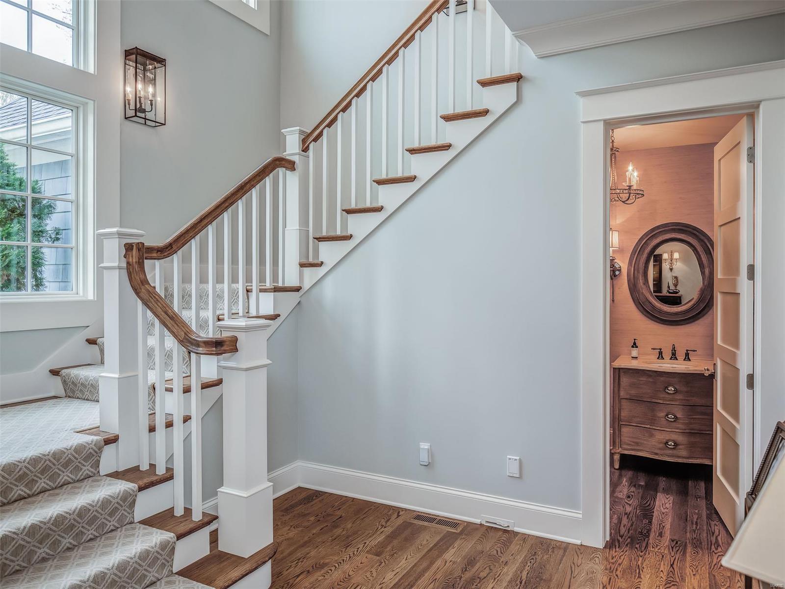 Mcdonald Tr Pt 2 Lts 31 & 32 & Sarpy - Residential