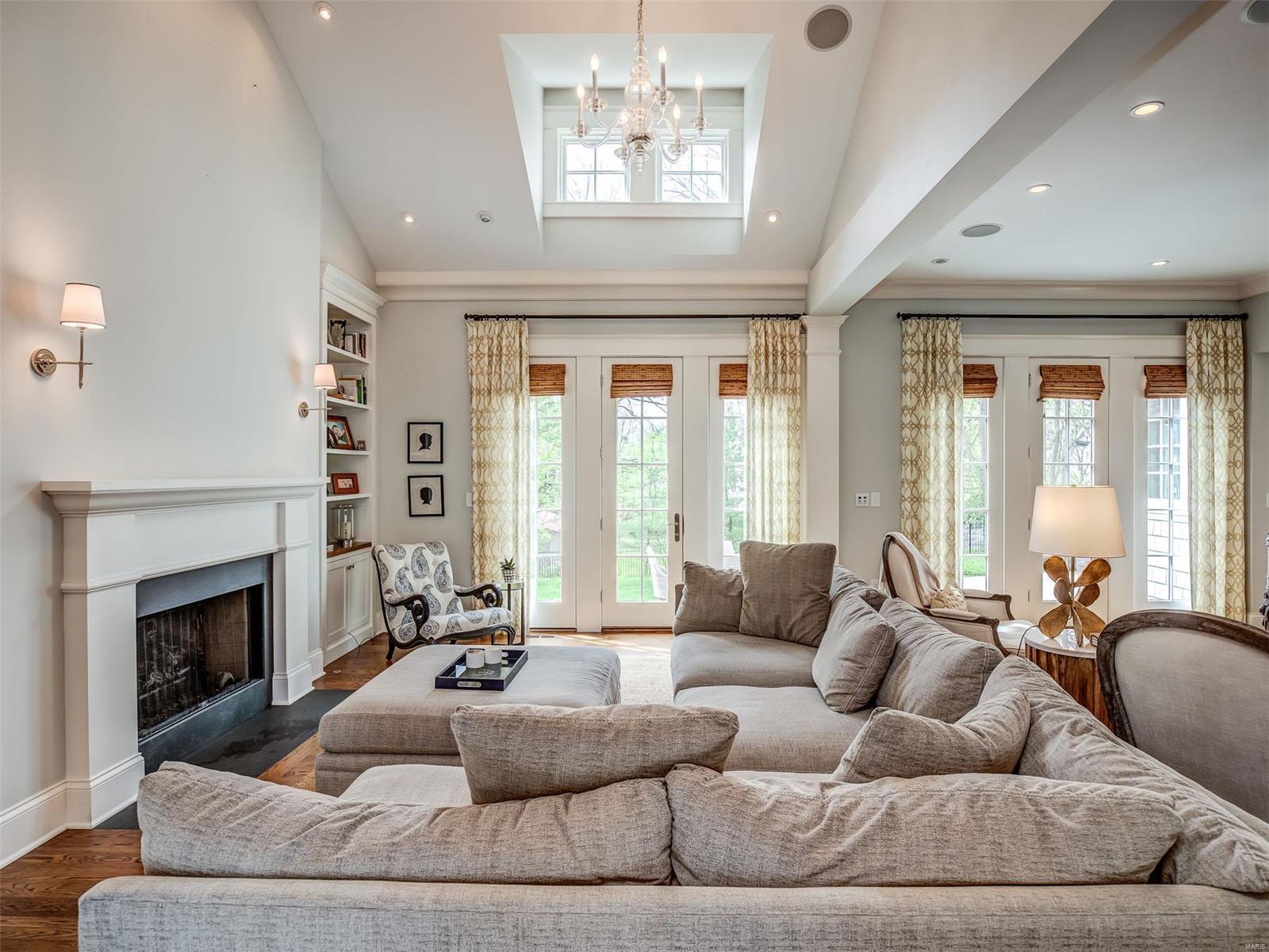 Mcdonald Tr Pt 2 Lts 31 & 32 & Sarpy - Residential