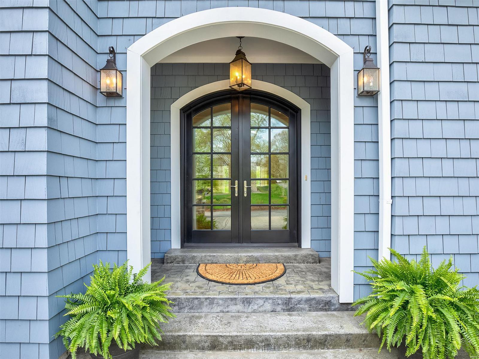 Mcdonald Tr Pt 2 Lts 31 & 32 & Sarpy - Residential